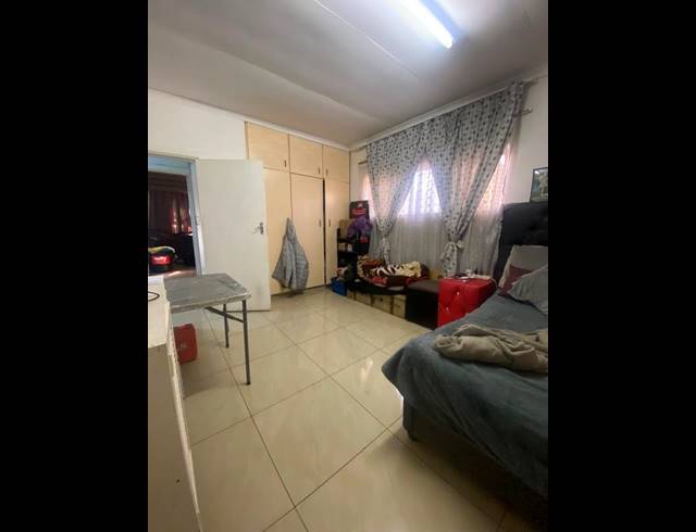 4 BEDROOM HOUSE FOR SALE IN MOUNTAIN RISE